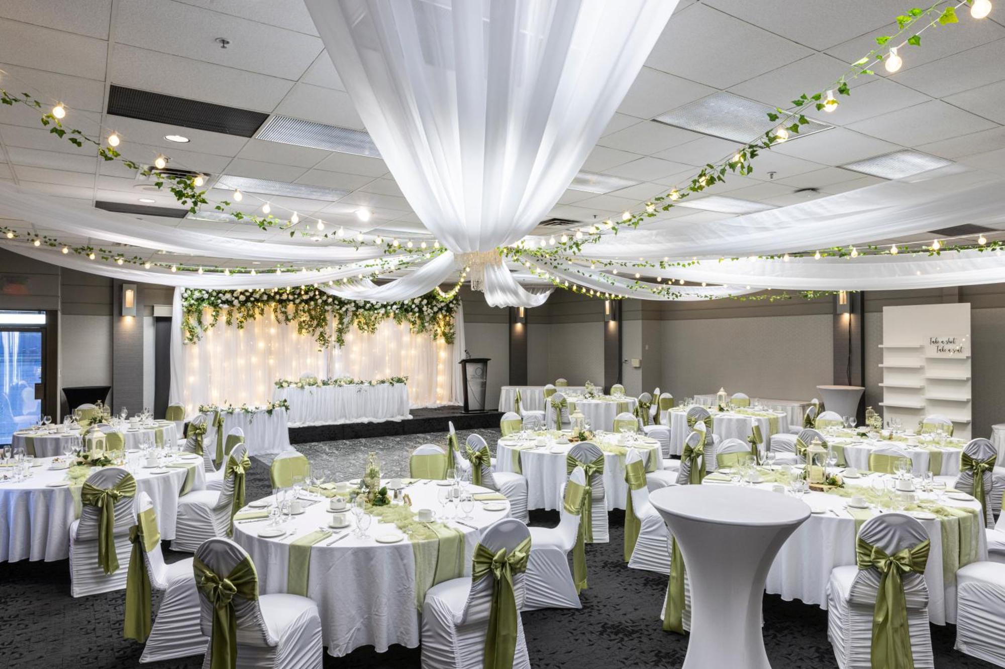 Hotel Blackfoot YYC Kültér fotó