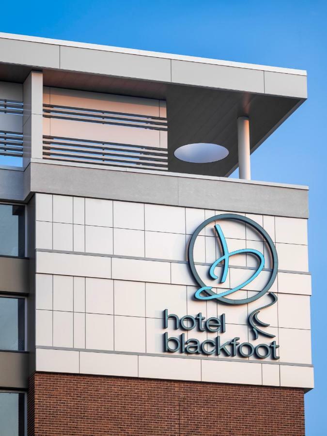 Hotel Blackfoot YYC Kültér fotó